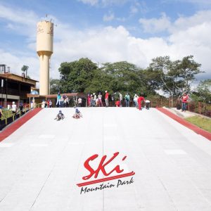 screenshot: Pensando no que fazer no feriado? Ski Mountain pode ser uma boa opção
