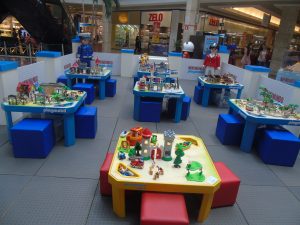 screenshot: Minimundo Playmobil agita férias no Shopping Penha