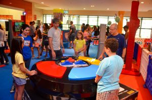 screenshot: De volta aos anos 80! Exposição Brinquedoteka chega ao Shopping Ibirapuera