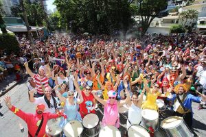 screenshot: Bloco Mamãe eu Quero faz a festa no Sesc Osasco