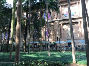 screenshot: Restaurante Flor Café, na Pinacoteca, oferece vista para o Parque da Luz