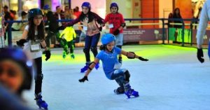 screenshot: Pista de Patinação no gelo do São Bernardo Plaza tem trenó para crianças menores
