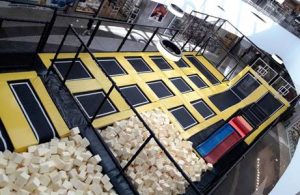 screenshot: Que tal se aventurar no maior parque de trampolins itinerante do Brasil?