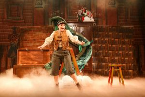 screenshot: Espetáculo para crianças “João e o Pé de Feijão – O Guarda Histórias” faz sessão acessível em LIBRAS no Teatro Folha