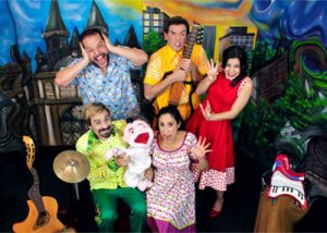 screenshot: Teatro Infantil: O Bebê que não dormia e trocava a noite pelo dia