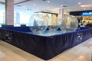 screenshot: Crianças e adultos se divertem na Giga Ball do SuperShopping Osasco