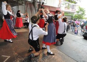 screenshot: MaiFest, tradicional festa alemã que acontece nas ruas do Brooklin, tem entrada gratuita e várias atividades para a família