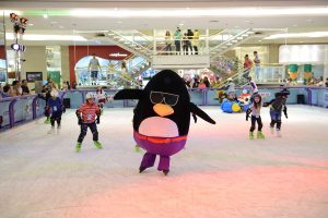 screenshot: Pista de Patinação anima férias no Shopping Anália Franco