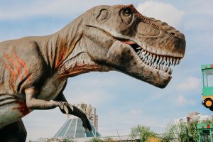 screenshot: T-Rex Park terá férias com King Kong gigante e Festa Julina solidária