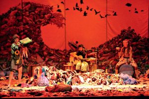 screenshot: Delicado e emocionante, espetáculo infantil Zepelim será apresentado no Teatro Dr. Botica com 50% de desconto no Passeios Kids