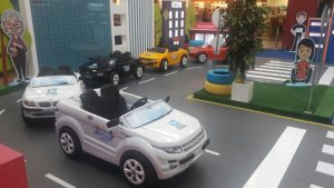 screenshot: Cidade Portinho Seguro no Mooca Plaza Shopping ensina sobre respeito às regras de trânsito