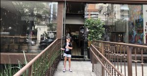 screenshot: Fomos conhecer o El Tranvia, um Restaurante Uruguaio com Espaço Kids