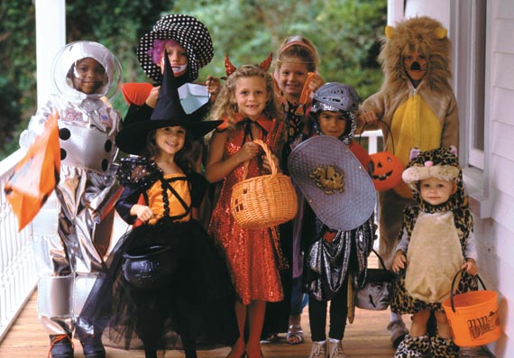 Halloween de Rua Moema faz a festa das crianças pelas ruas do bairro