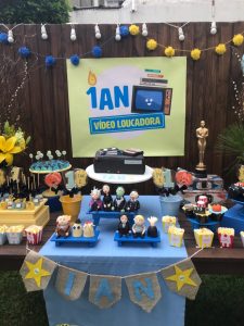 screenshot: Inspiração para Festa Infantil: Família Adams, por Débora Necchi