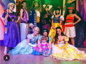 screenshot: Desconto! Café da Manhã + Princesas e Contos no Teatro Bibi Ferreira