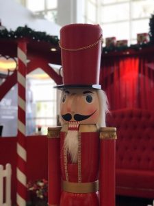 screenshot: Natal do Anhanguera Parque Shopping tem decoração com o tema Quebra Nozes, chegada do Papai Noel e oficina Natalina