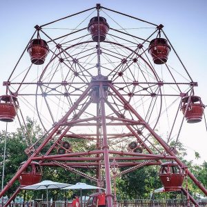 screenshot: Férias no Mooca Plaza Shopping tem roda-gigante, slime, cama elástica e parque de diversões