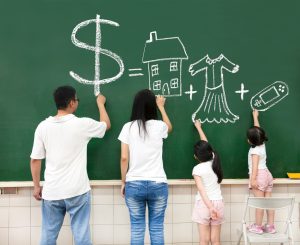 screenshot: Quer aprender como manter suas finanças em dia? Palestra, patrocinada pela HomeRefill, sobre planejamento e consumo consciente tem desconto no Passeios Kids