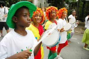 screenshot: Bloco das Emílias e Viscondes agita o Carnaval infantil na Biblioteca Infantojuvenil Monteiro Lobato