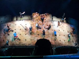 screenshot: Conhecemos os bastidores de OVO do Cirque Du Soleil, o mais brasileiro da trupe