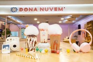 screenshot: DELÍCIA! Dona Nuvem, a sorveteria sensação, lança o Milkshake Hello Kitty