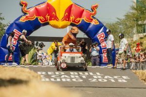 screenshot: São Paulo recebe a corrida maluca “Red Bull Ladeira Abaixo”