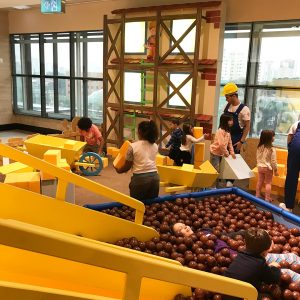screenshot: As férias escolares já estão “Em construção” no Shopping Ibirapuera