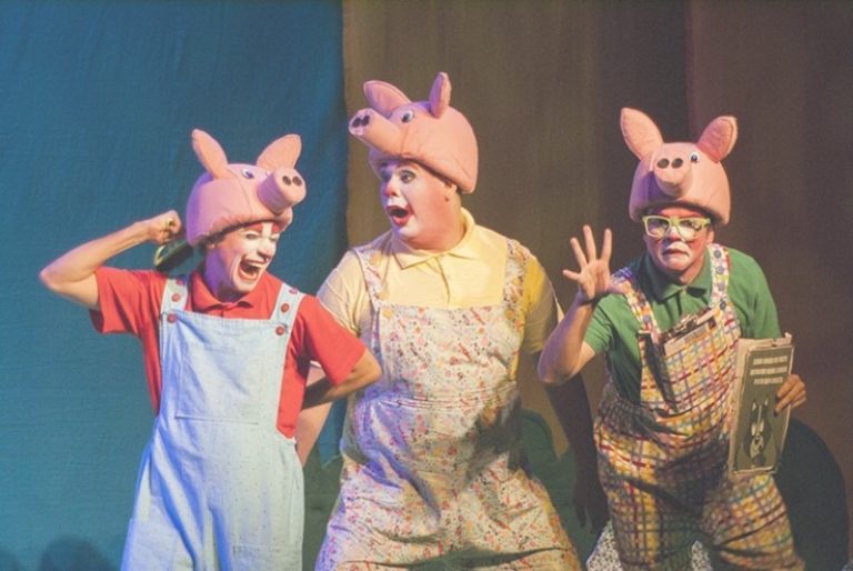 Teatro UOL apresenta Os Três Porquinhos o Retorno do Lobo Mau com DESCONTO