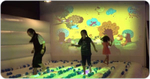 screenshot: Projeção digital vira parque temático no Shopping Taboão