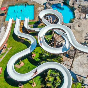 screenshot: Dia das Crianças no Parque Aquático e Pousadas Magic City tem diversão e atrações para todas as idades
