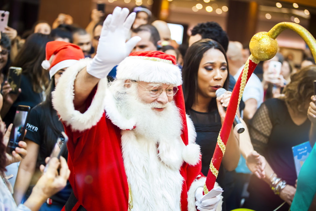 Natal solidário! Shopping Granja Vianna tem Papai Noel, parque de diversões e muita ação social para fazer em família