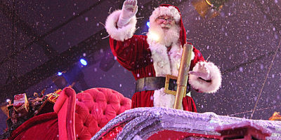 screenshot: GRATUITO! Parada de Natal Kopenhagen leva para a rua Oscar Freire  com Papai Noel em carro alegórico
