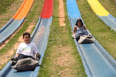 screenshot: Férias e verão é sinônimo de diversão no Ski Mountain Park