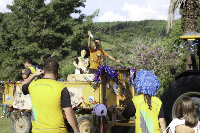 screenshot: Fazenda Capoava oferece muita diversão para crianças e adultos no Carnaval