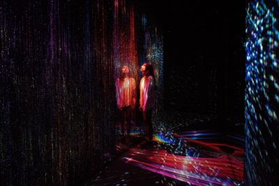 screenshot: Exposição no Farol Santander transforma visitantes em constelação