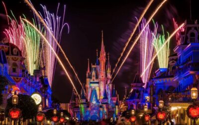 screenshot: Hoje teremos mais uma sexta mágica e também assustadora! Disney apresenta seu sensacional espetáculo de Halloween