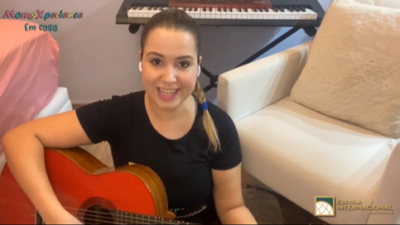 screenshot: MomsXperience em casa tem momento maker e piquenique com violino online para as crianças