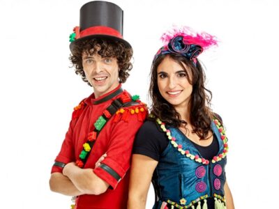 screenshot: 50% de desconto! Duo Badulaque apresenta espetáculo Decolar no Teatro MorumbiShopping