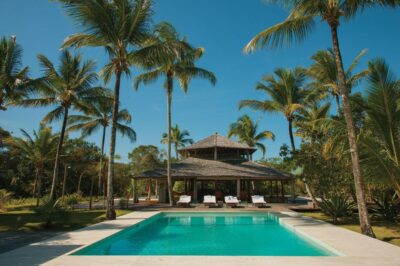 screenshot: Primeiro glamping do Brasil, Hotel Vila Naiá oferece conforto, lazer e vivências únicas na Bahia