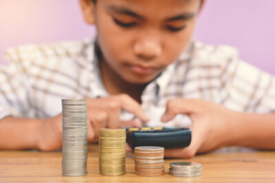 screenshot: Educação Financeira: Como ensinar crianças a poupar dinheiro