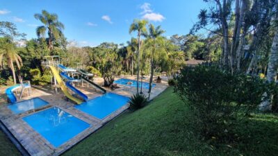 screenshot: Experiência Aruanã Hotel e Acampamento: diversão e descanso no coração da Mata Atlântica