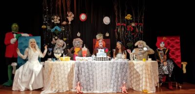 screenshot: Com desconto! Espetáculo Chá da Alice faz temporada no Espaço Ao Cubo
