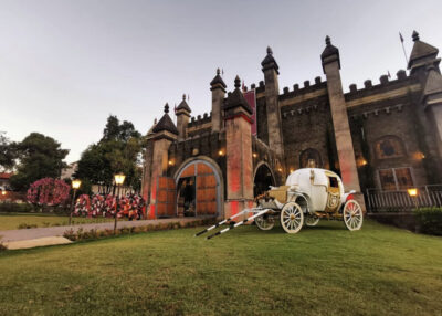 screenshot: Castelo dos Vinhais, em Vinhedo, oferece visitação e café da manhã colonial
