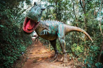 screenshot: Parque Dinossauros do Brasil, no SESI Votorantim, une muitas atividades para adultos e crianças em meio à natureza