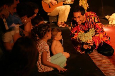 screenshot: Teatro para bebês! Meu Jardim, do Grupo Sobrevento, faz apresentações gratuitas na Biblioteca Monteiro Lobato
