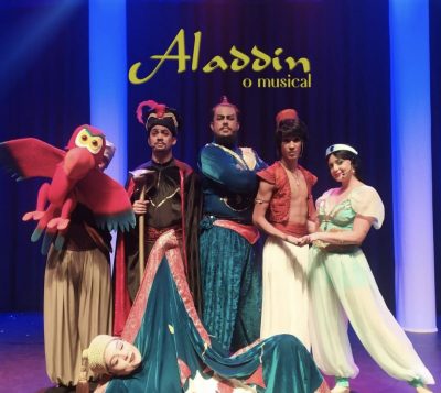 screenshot: Aladdin, o Musical faz sua estreia no palco do Teatro Fernando Torres com desconto no Passeios Kids