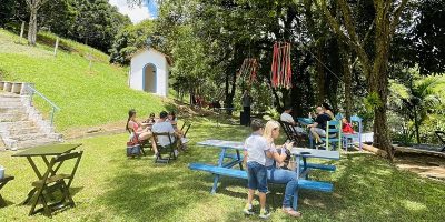 screenshot: Com Desconto! Vinícola Vale das Corujas, em São Roque, promove experiências sensoriais, trilha e oficina de arte para crianças
