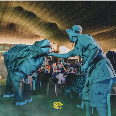 screenshot: Jurassic Safari Experience – Diner Adventure une show com dinossauros e experiência gastronômica