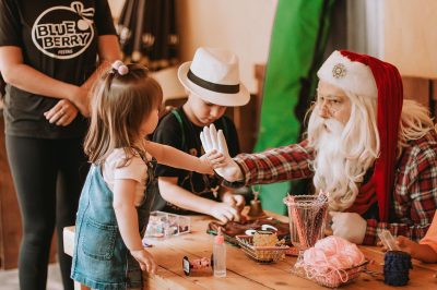 screenshot: Já pensou em tomar café com o Papai Noel? A Fazenda Floresta Park traz esse sonho para a realidade!