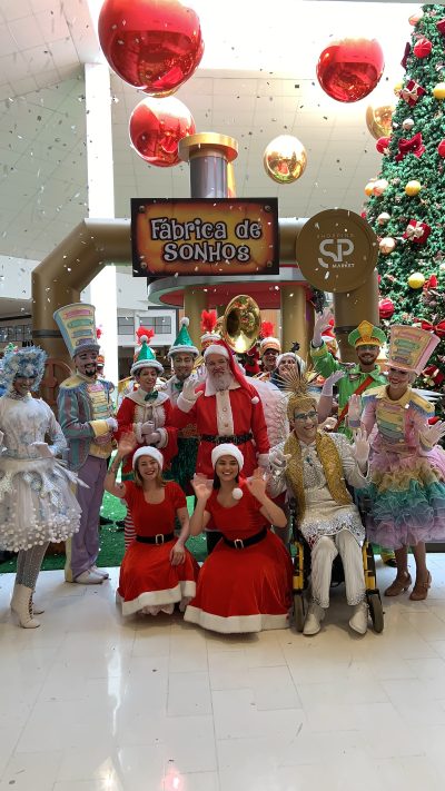 screenshot: Parada Natalina da Representatividade anuncia chegada do Papai Noel ao Shopping SP Market